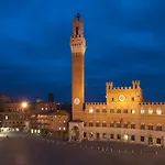 Palazzo Del Papa 4* 시에나