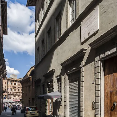Palazzo Del Papa Konukevi Siena